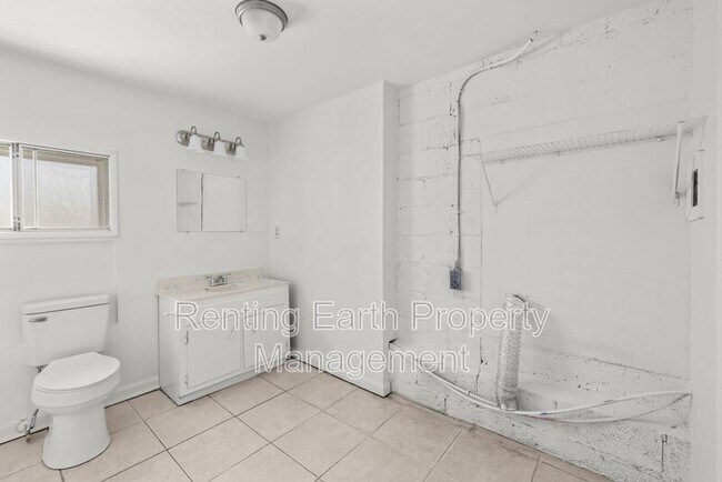 Building Photo - 8025 1st Ave S