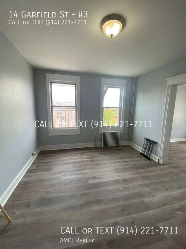 Building Photo - 14 Garfield St