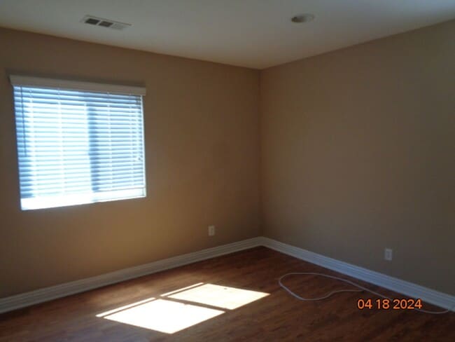 Building Photo - Large West Lancaster 2 Story Built in 2004 with 3638 sq. ft.