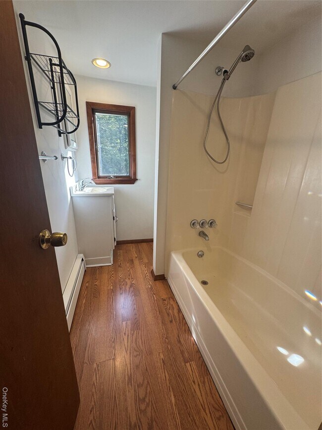 Building Photo - 84 Foster Rd