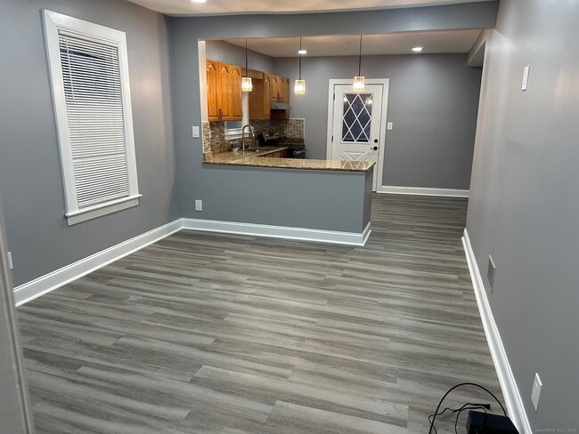 Building Photo - 179 Westfield Ave