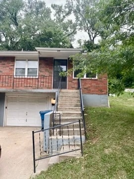 Unit Entrance - 415 S Sugar Creek Blvd