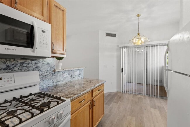 Building Photo - 1521 Ruby Cliffs Ln