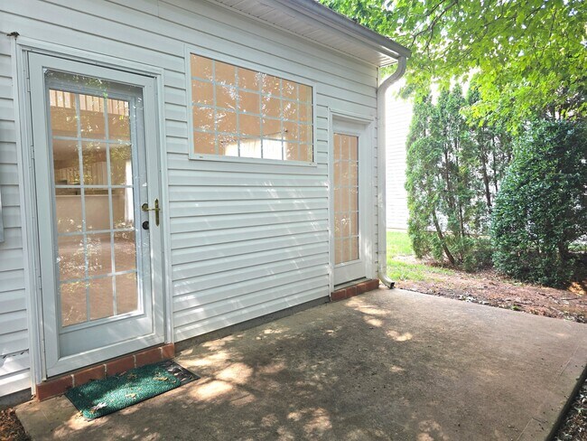 Building Photo - 5641 Fellowship Dr