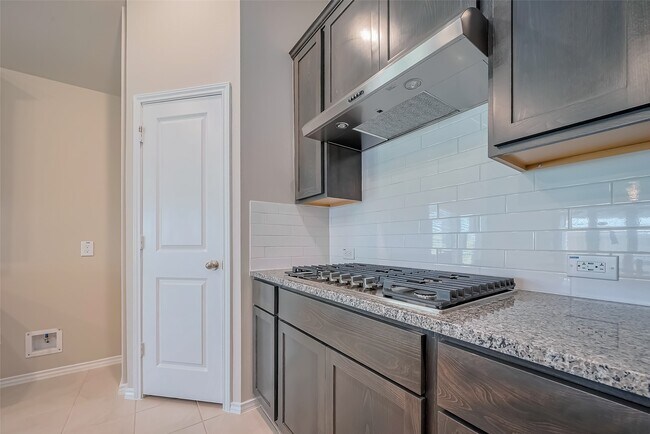 Building Photo - 31953 Retama Rnch Dr