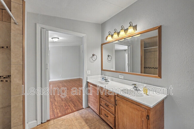 Building Photo - 3585 Riley Wright Rd