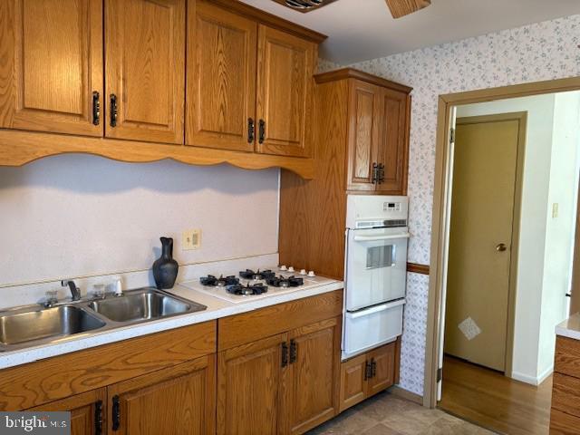 Building Photo - 7 Larchwood Rd