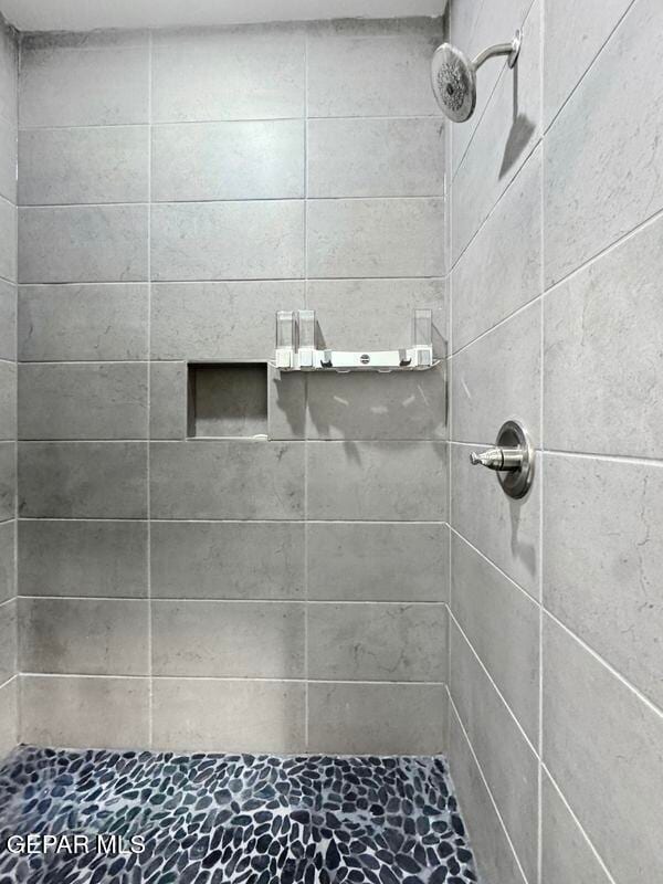 Building Photo - 12622 Amesbury