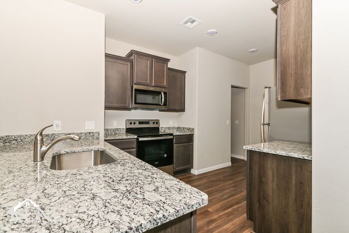 Building Photo - 1705 Burgundy Dr