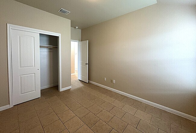 Building Photo - 3807 Flat Rock Mountain Dr