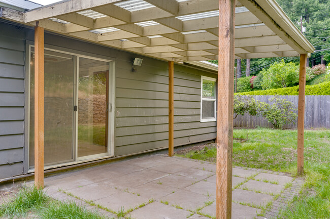 Backyard covered patio could be used year round! - 211 Farview Drive