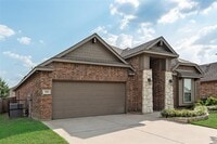 Building Photo - 228 Dakota Dr