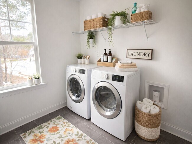 Building Photo - Beautiful 3BR 2.5BA Home in Statesville • 2 Car Garagge Tours