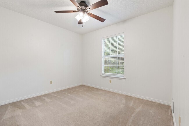 Building Photo - 6355 Burnham Wood Pl