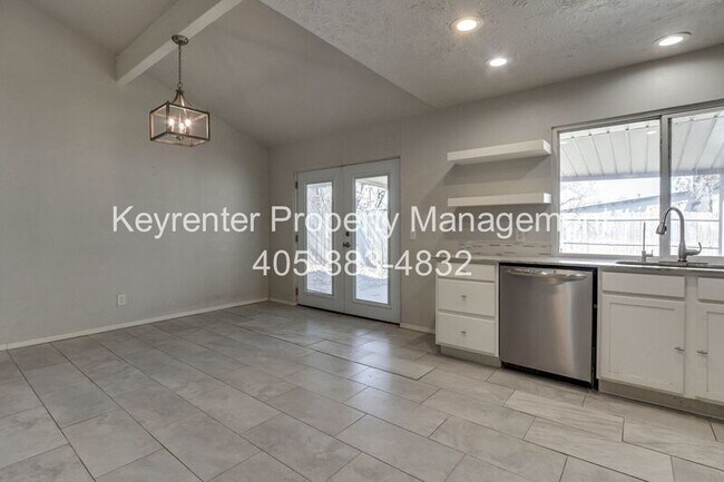 Building Photo - 6913 Fawn Canyon Dr