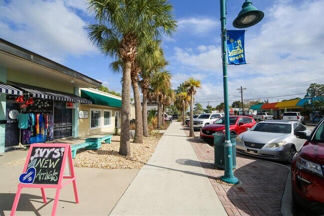 Building Photo - 85 Orange St