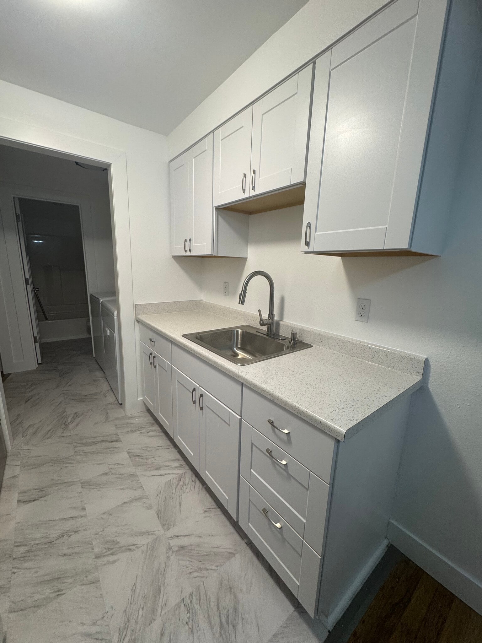 Building Photo - 3622 E 13th St