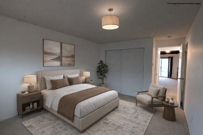 Building Photo - 2020 Grant Ave S