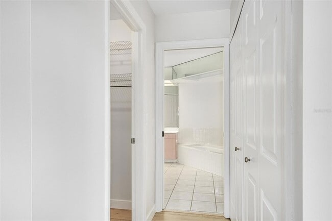 Building Photo - 5 Cache Cay Dr