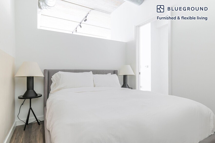 Building Photo - 61 W Erie St