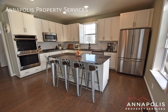 Building Photo - 509 Highmeadow Dr