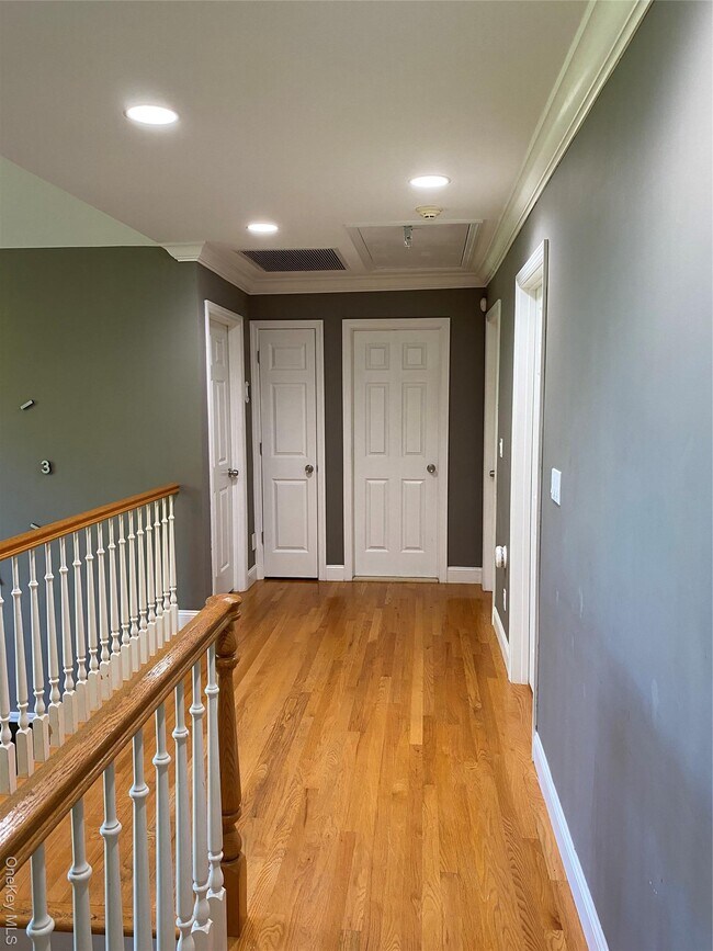 Building Photo - 24 Wilafra Pl