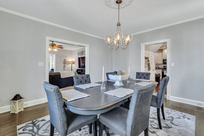 Building Photo - Beautiful Home in Desirable Ardsley Park