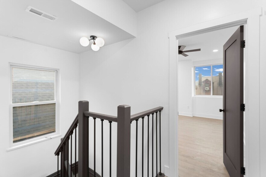 Stairs - 2035 Forbes Ave