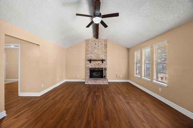 Building Photo - 1014 Three Forks Dr