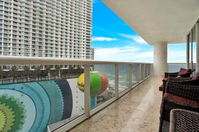 Building Photo - 1800 S Ocean Dr