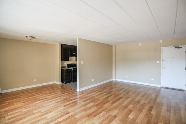 Building Photo - 7301 Ridge
