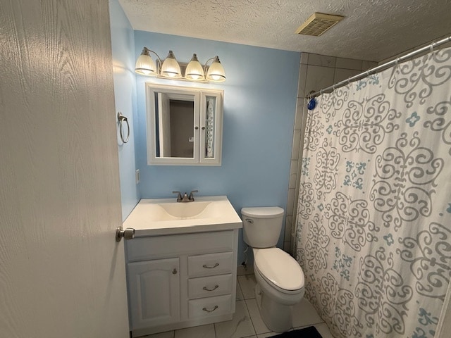 Guest Full bathroom - 7468 Graystone Ct