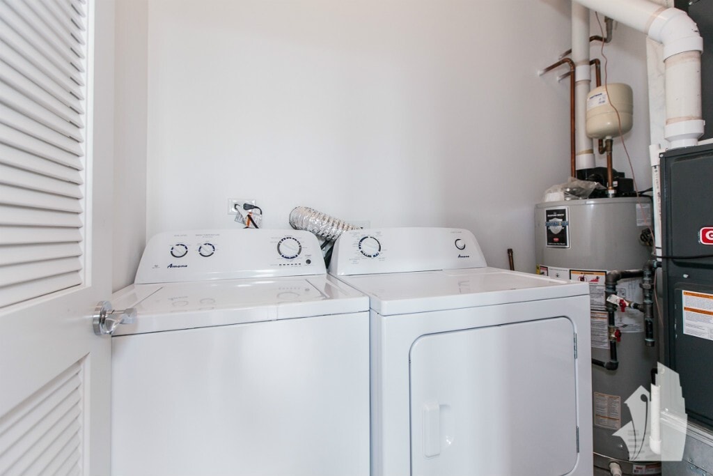 Building Photo - 2700 W North Ave