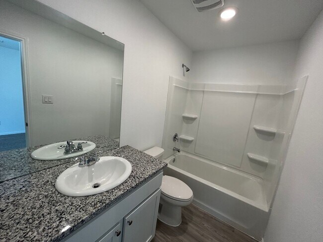 Building Photo - *MOVE IN SPECIAL* Rare Find: Affordable 3BR Ready for Immediate Move-In- Apartment-Style Living W...