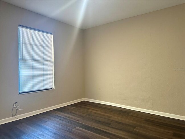 Building Photo - 110 S 1st St