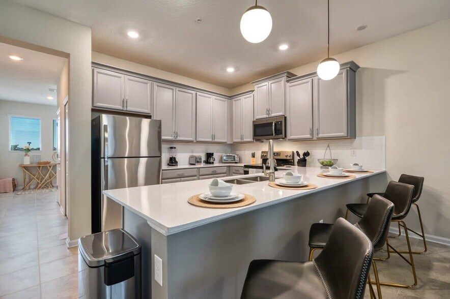 Building Photo - 837 Ocean Course Ave