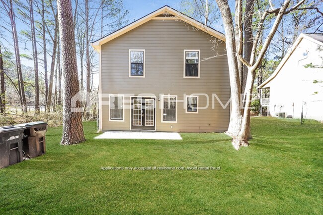 Building Photo - 6554 River Glen Dr