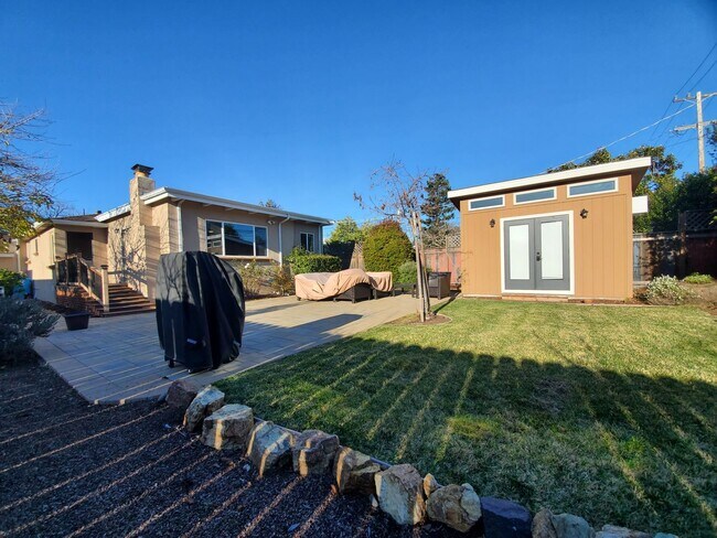 Building Photo - Stunning home in san mateo