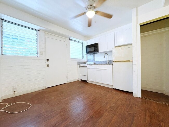 Building Photo - 264 Kaiulani Ave-Unit 10