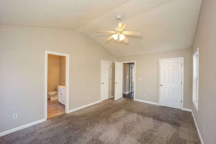 Building Photo - 6055 Yellowood Ct