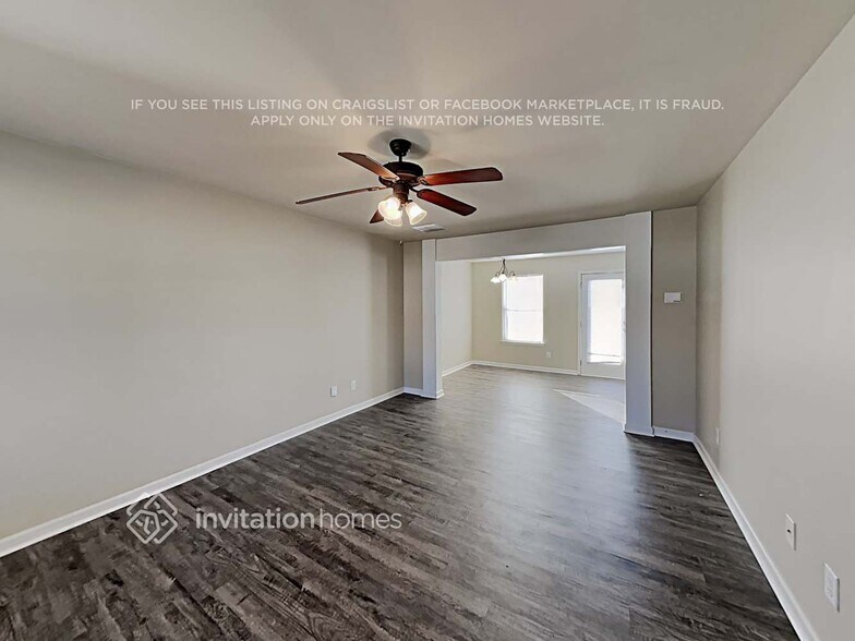 Building Photo - 117 Rockefeller Ln