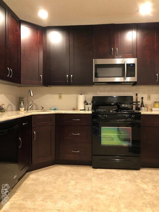 Building Photo - 151 Gregory Ln