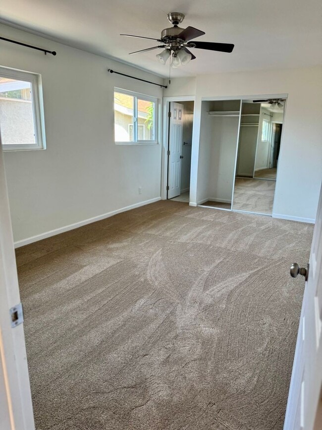 Building Photo - OPEN HOUSE 8/16/25 3pm-4pm
