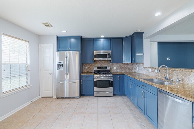 Building Photo - 21315 Blissfield Ln