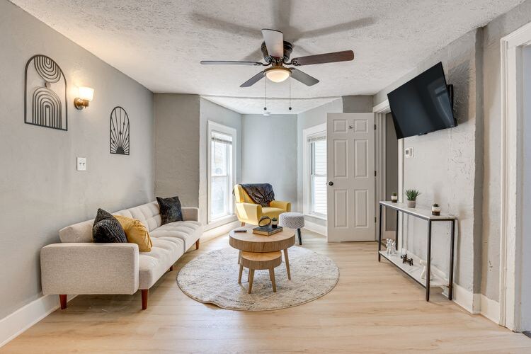 Building Photo - 484 Spicer Street