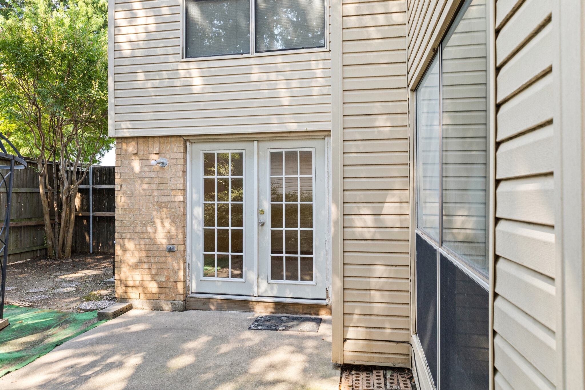 Building Photo - 421 San Mateo Dr