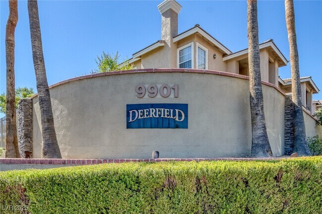 Building Photo - 9901 Trailwood Dr