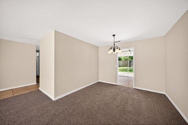 Building Photo - 6222 Fort Maddin St