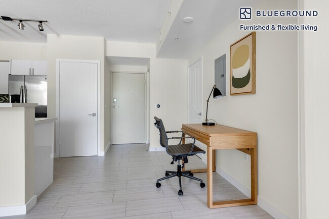 Building Photo - 601 NE 39th St