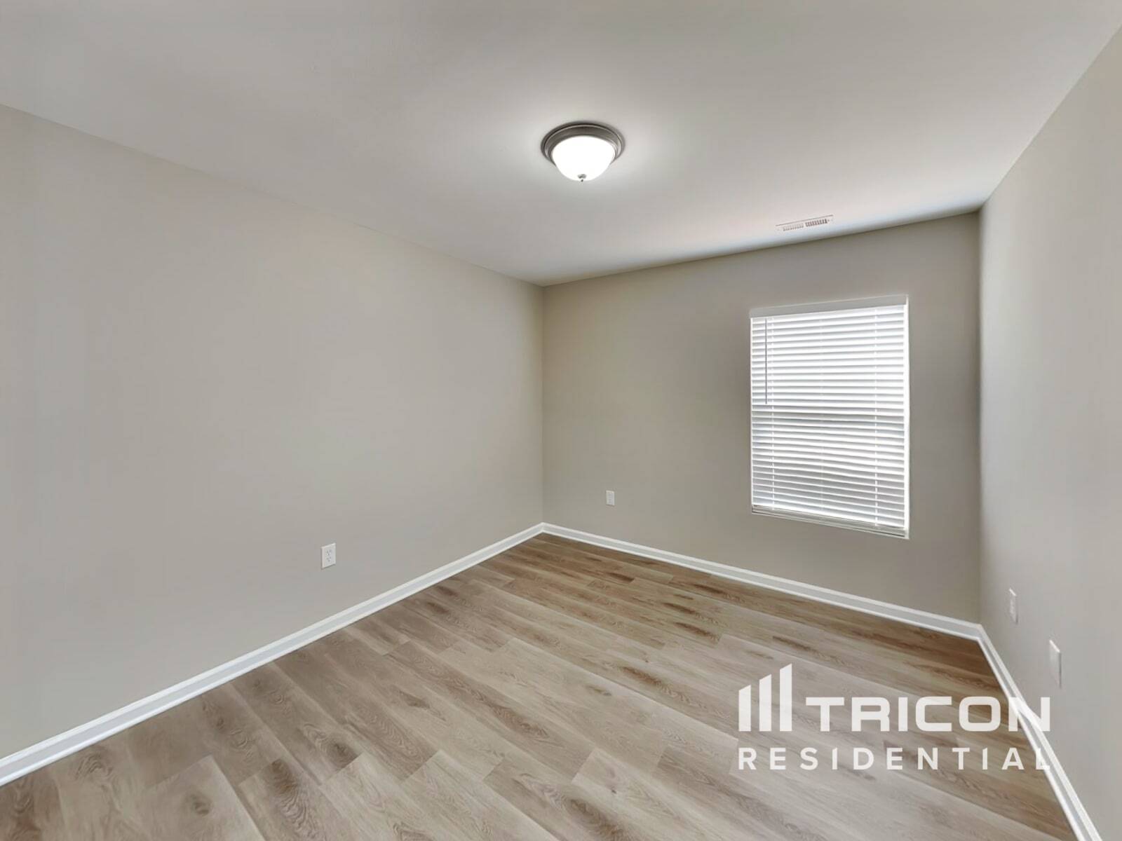 Building Photo - 305 Lameshur Ln